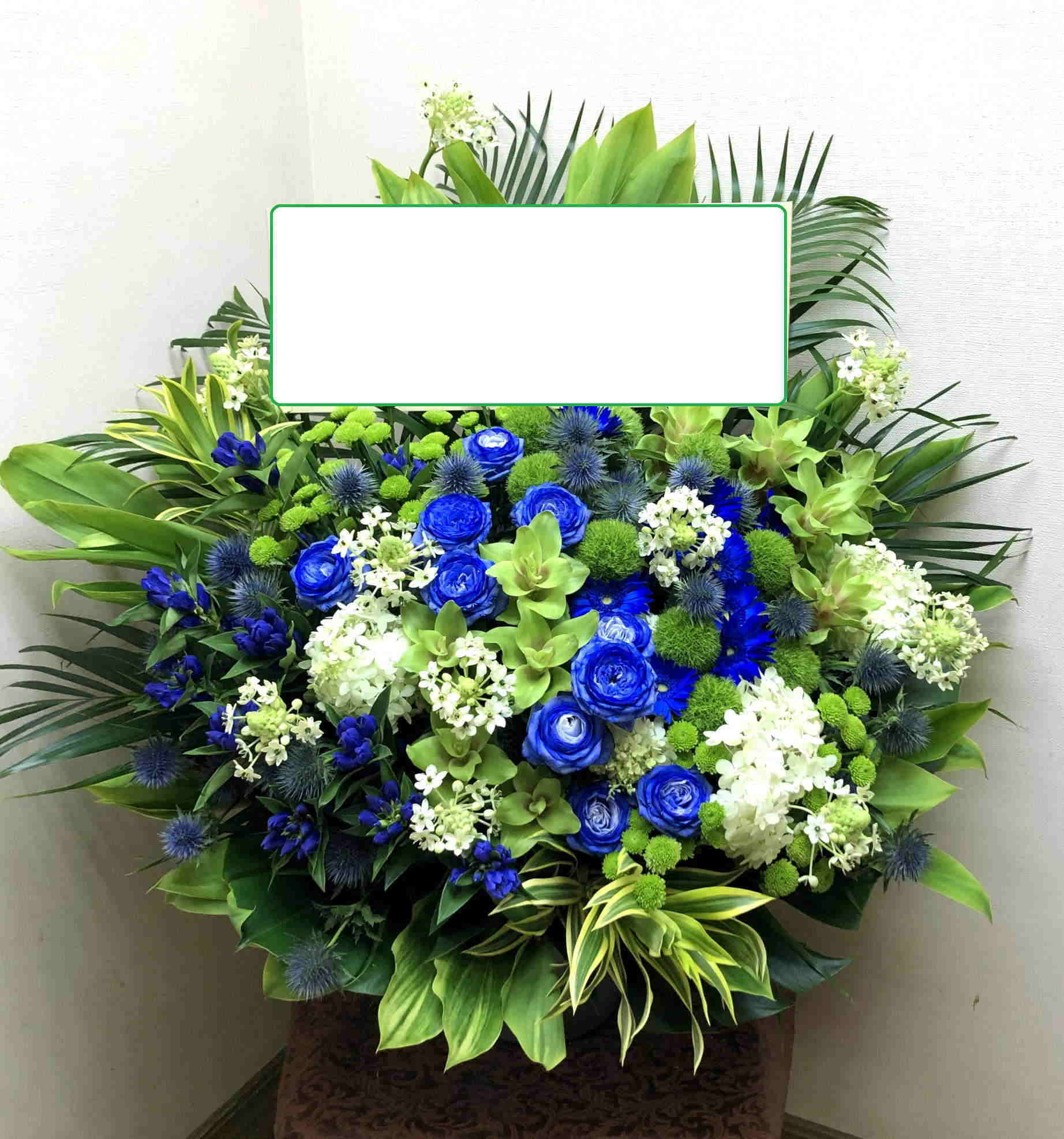 ３万円～・ボリューム感のある豪華で特別感のあるフラワーアレンジメント